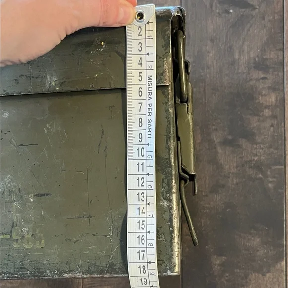 Vintage Green Metal Ammo Box - Picture 11 of 12